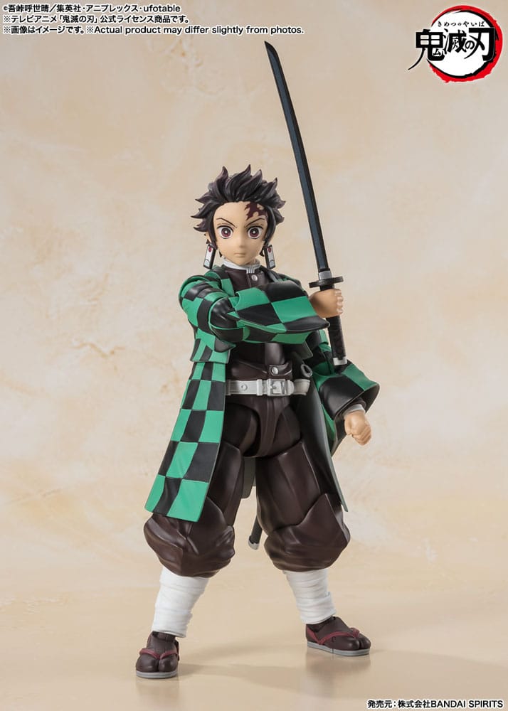 demon-slayer-kimetsu-no-yaiba-s-h-figuarts-action-figure-tanjiro-kamado-14-cm-03